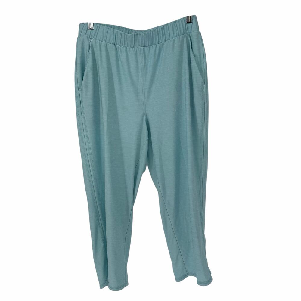 Duluth Trading Co Light Blue Armachillo Cooling Sleep Capris Medium